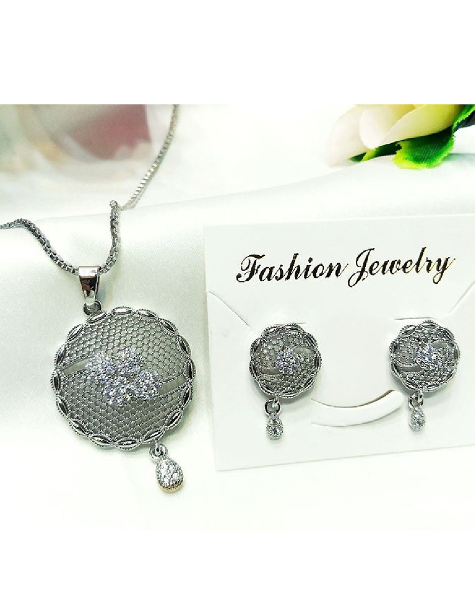 Stylish Silver Necklace Set for Girls Women (DZ16397