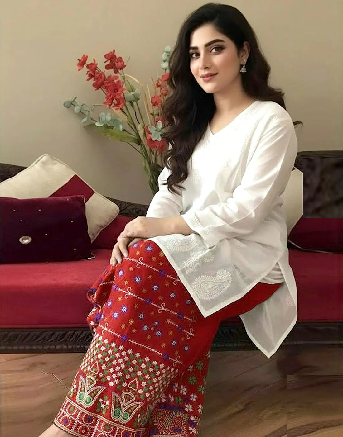 2-Pcs Embroidered Cotton Lawn Dress (DZ12763) at Discount Price in Pakistan DressyZone.com 2-Pcs Embroidered Cotton Lawn Dress (DZ12763) at Discount Price in Pakistan DressyZone.com