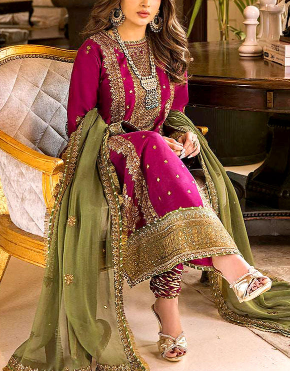 Heavy Embroidered Fancy Chiffon Wedding Dress (DZ15717)