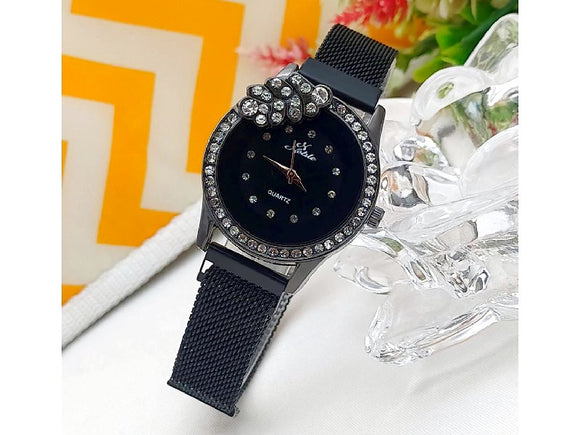 Noble Leaf Magnet Chain Fashion Watch for Ladies - Black (DZ16068)