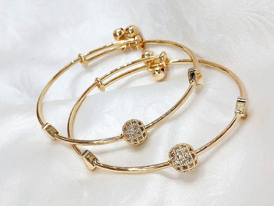 Pair of Adjustable Golden Bracelet Kara for Women (DZ16480)