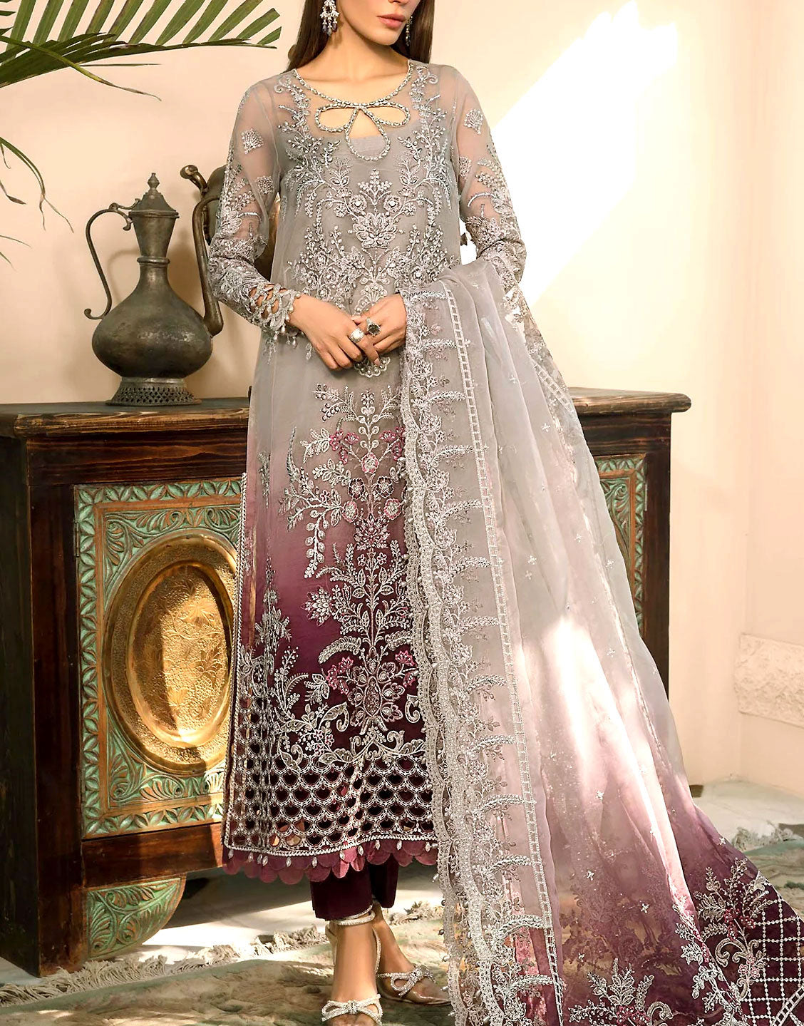 Grey Dresses 2025: Pakistani Grey Color Dress & Silver Fancy Dresses for Wedding Online in Pakistan DressyZone.com Grey Dresses 2025: Pakistani Grey Color Dress & Silver Fancy Dresses for Wedding Online in Pakistan DressyZone.com