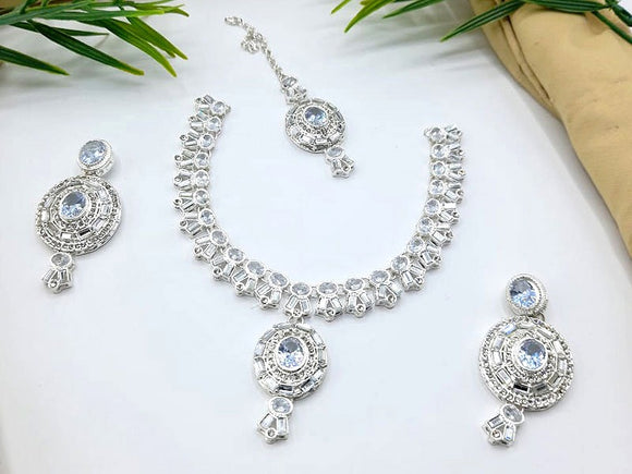 Elegant Silver Jewelry Set with Earrings & Tikka (DZ16699)