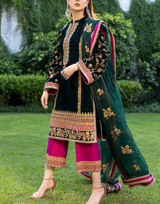 Luxury Embroidered Green Velvet Dress with Emb. Organza Dupatta (DZ167 DressyZone.com Luxury Embroidered Green Velvet Dress with Emb. Organza Dupatta (DZ167 DressyZone.com