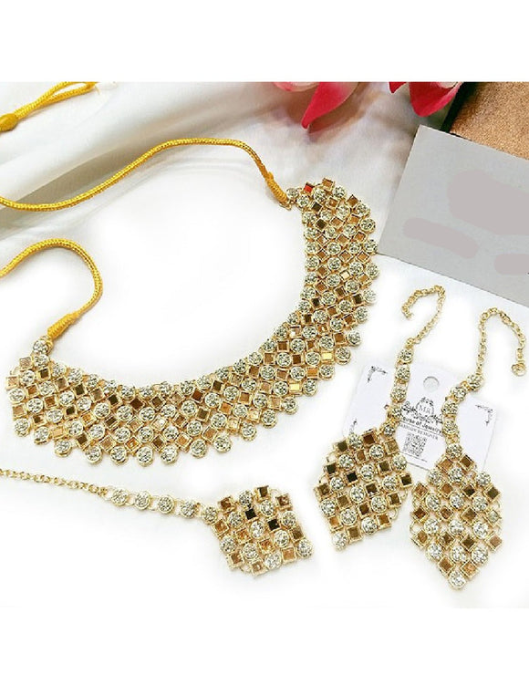 Elegant Golden Fashion Jewelry Set with Earrings & Tikka (DZ16757)