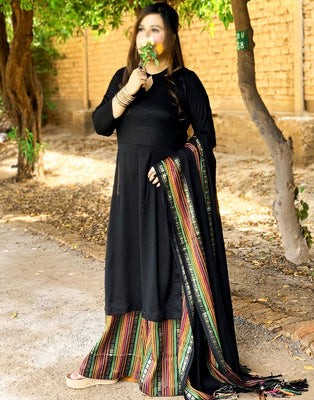 Traditional 3-Pieces Black Sussi Dress (DZ17549)
