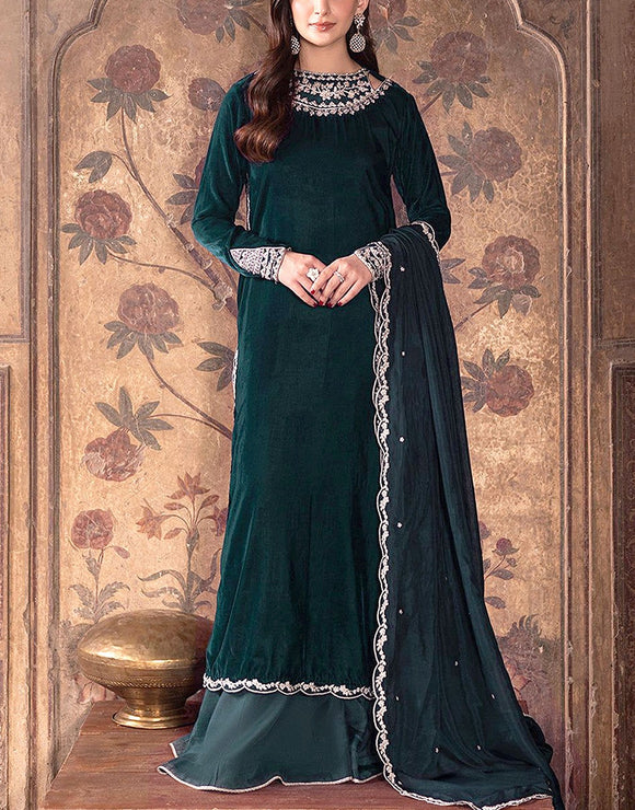 Pakistani Velvet Suits Designs Online: Luxury Velvet Dresses, Velvet Party Wear, Velvet Maxi Online Shopping DressyZone.com Pakistani Velvet Suits Designs Online: Luxury Velvet Dresses, Velvet Party Wear, Velvet Maxi Online Shopping DressyZone.com