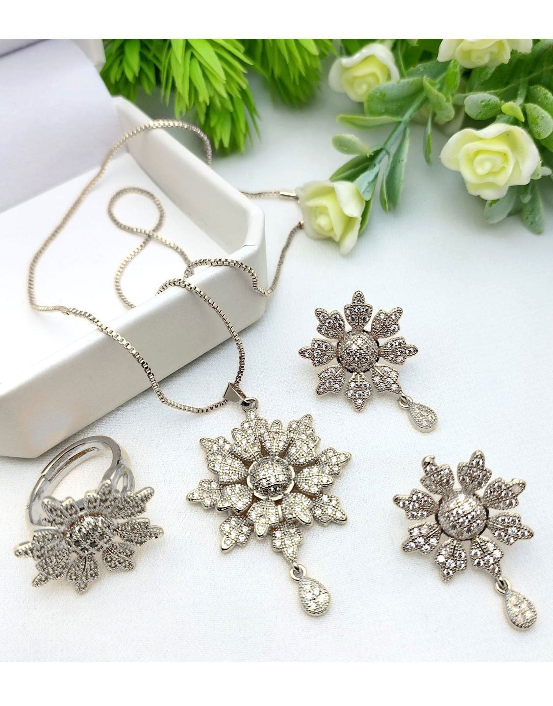 Adorable Floral Design Silver Locket Set with Earrings Ring