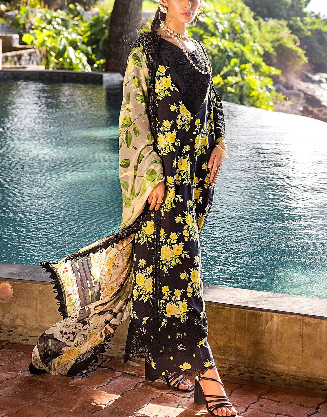 Lawn Dress Design 2025: Pakistani Lawn Suits & Lown k Suit Design 2024-2025  Online Shopping  DressyZone.com
