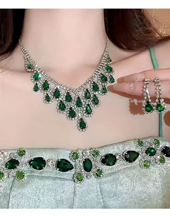 Elegant Green Rhinestone Teardrop Silver Necklace & Earrings Set (DZ18033)